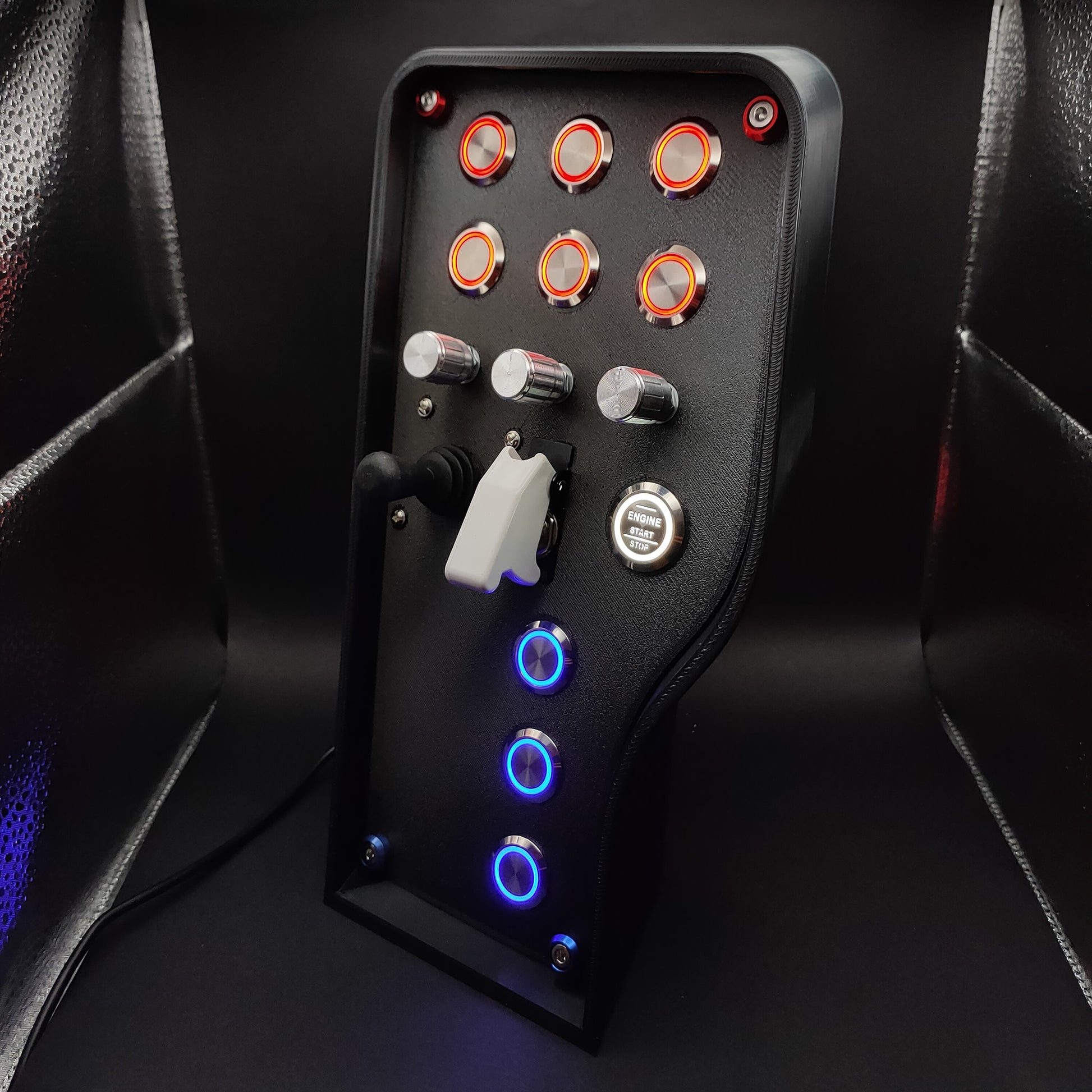 Left perspective of the Daytona Edition box highlighting the silver aluminium rotary encoders and matte finish.